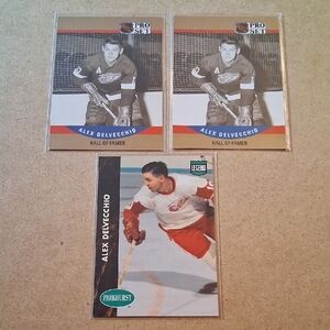 Alex Delvecchio Hockey Trading Cards - Red/White - Pro Set & Parkhurst